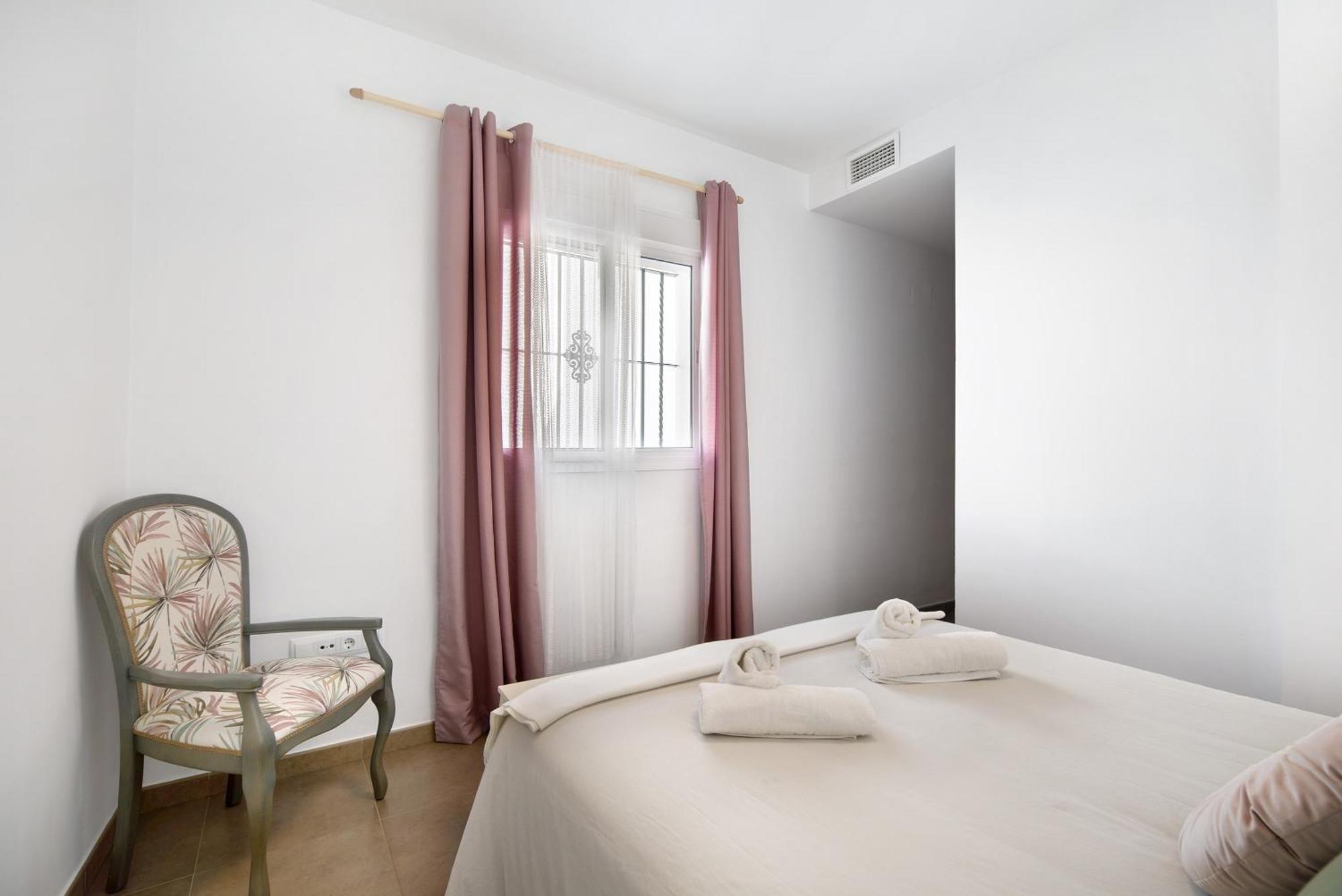 Apartment Piso Arquillo Del Reloj